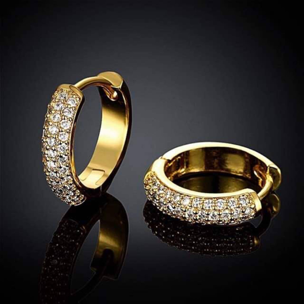 BIJOUTERIE MEDINA Bijouterie Joaillerie diamond-sapphire-huggie-earrings-0-11-ctw-100-ways