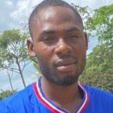 Lauris  Abanda
