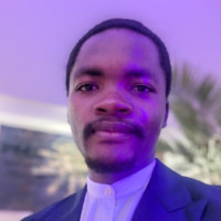 Daniel couronne  Belinga Oyono