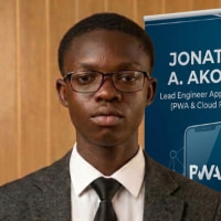 Jonathan  AKOUTA