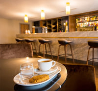 Bar & Restaurant