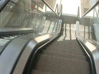 Vente de monte-charges, escaliers mécaniques, trottoirs roulants" a été créé avec succès