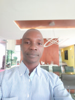 Manh hippolyte Carson