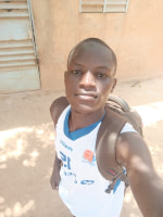 Hamza  Amna