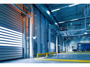 Entrepôts et magasins