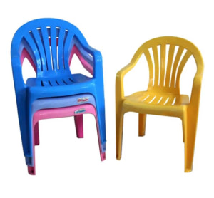 Chaises plastiques