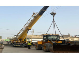 Location d’engins et matériels de chantier (camions, hydrocureurs, etc.)