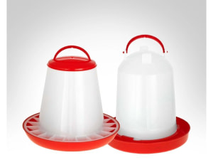 Vente de mangeoires et abrevoirs