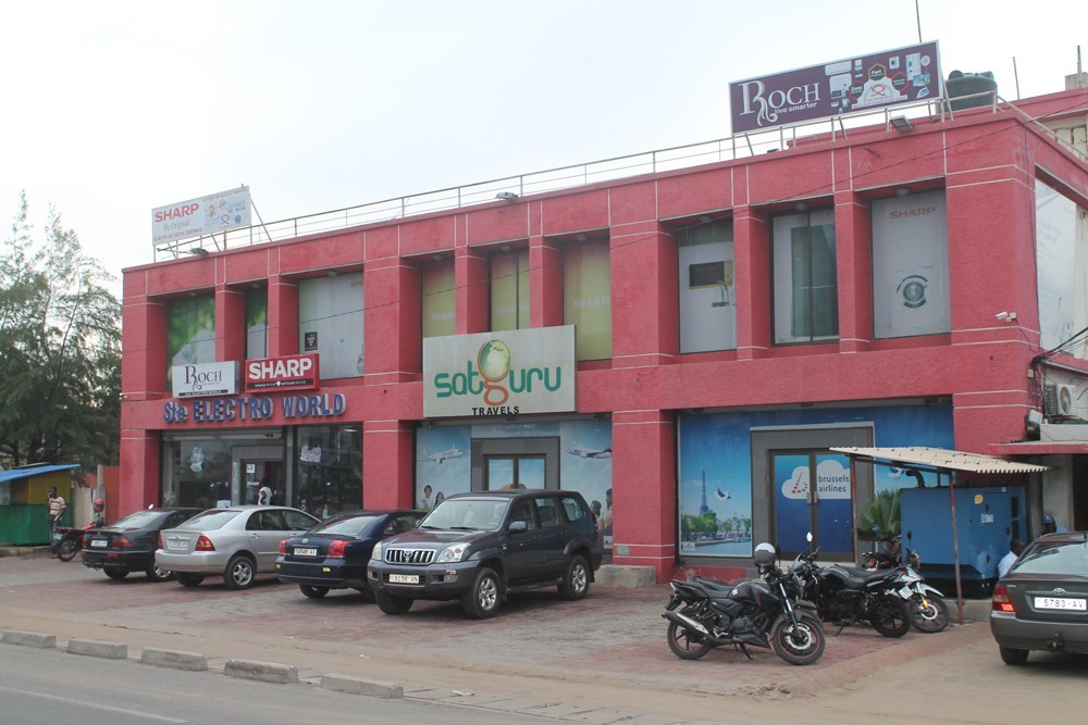 satguru travel douala